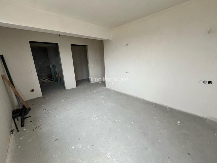 Casa individuala, 5 camere , 137mp uitli cu 415mp de teren. Dezmir - 7