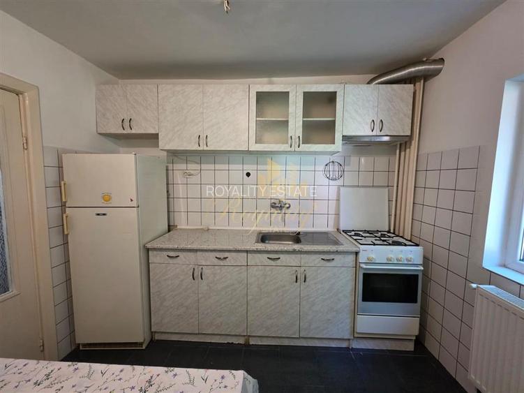 Apartament 2 camere, ETAJ 1,  zugravit recent- Zona Spitalului Judetean - 11