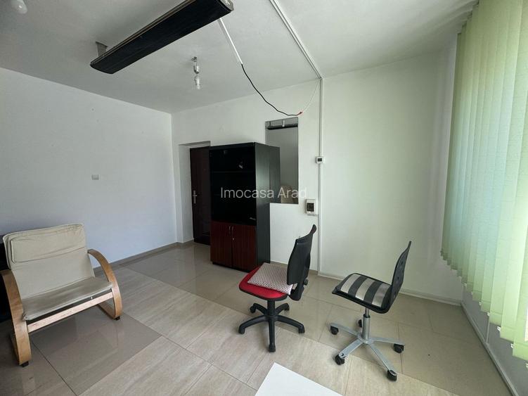 Birouri,sediul firme de închiriat  Etaj 1 în Aradul nou. - 6