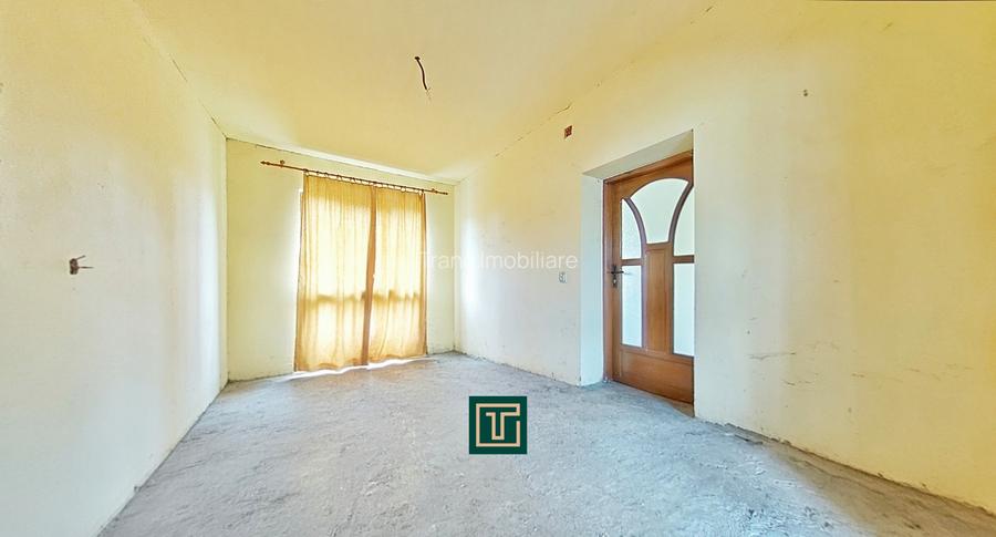 Casă de vânzare cu 4 camere în Zăbrani, teren 578 mp, front generos - 2