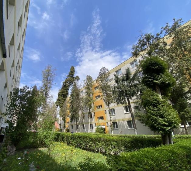 Apartament de vanzare  3 camere zona HERMES Gheorgeni - 2
