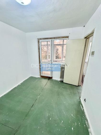 Apartament 2 camere de vânzare, Strada Tineretului, etaj 2 - 5