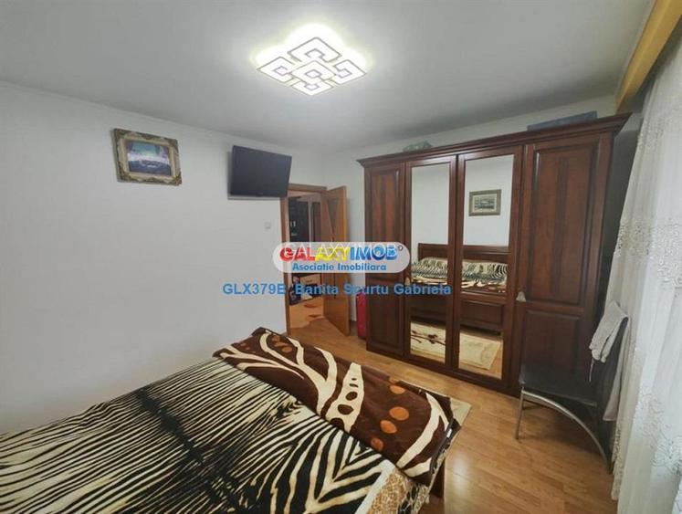 Vanzare apartament  cochet de 2 camere ,dec, B.dul Basarabia - 3