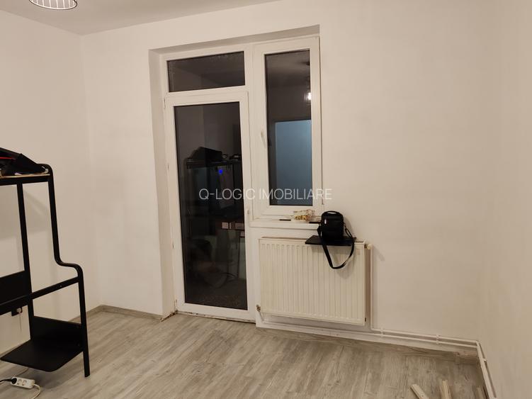 Apartament 2 camere liber la vanzare, in bloc vila zona Central - 4