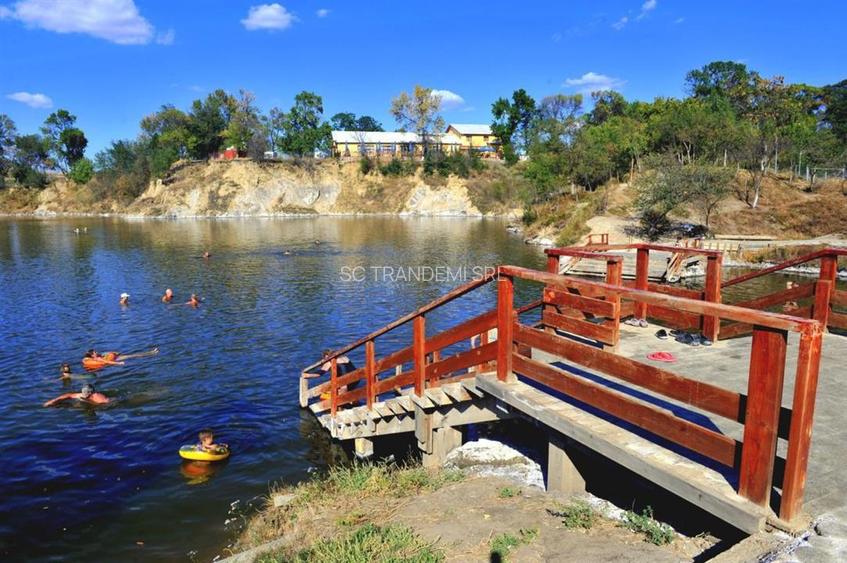 AFACERE LA CHEIE - Complexul turistic in incinta lacurilor Ocna Sibiului - 26