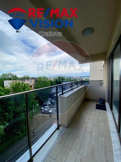Apartament cu 3 camere de închiriat în zona George Enescu - 8