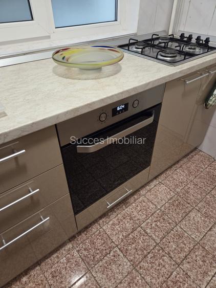 VICTORIEI- 4 CAM,130 MP,CENTRALA PROPRIE,MOBILAT CLASIC,FOARTE SPATIOS,900 EURO - 6