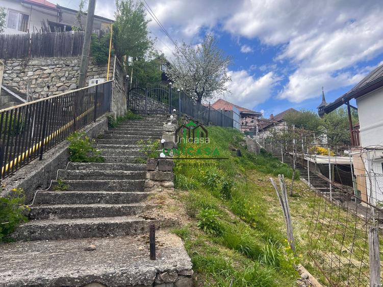 Casă de vânzare în Băile Olănești – zonă centrală - 19