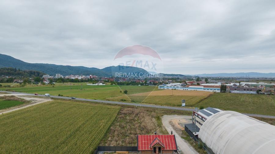 Un lot de casa intrare Sacele 790 mp - 4