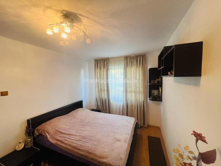 Apartament 2 camere cu balcon ,etaj 3 -cartier Săsar ,zona Pizza Albina - 7