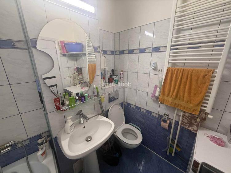 De vânzare apartament 3 camere Zona Centrala et 1 la cheie - 12