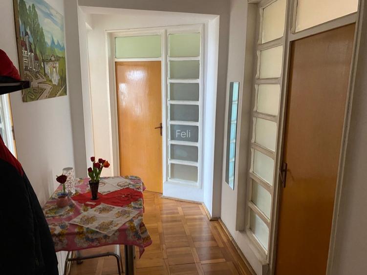 Apartament de vanzare - 3