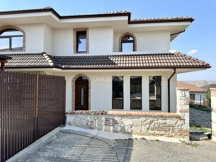 Comision 0! Casa individuala, 150 mp, 4 camere, 4 bai, Dezmir - 2