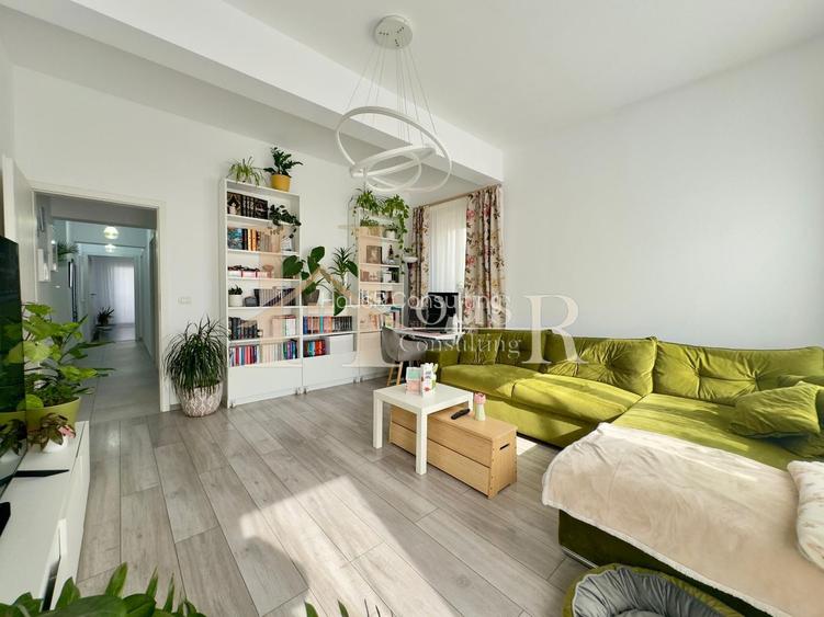 La etajul 1. Decomandat. 2 locuri de parcare. Bucatarie inchisa ! - 2