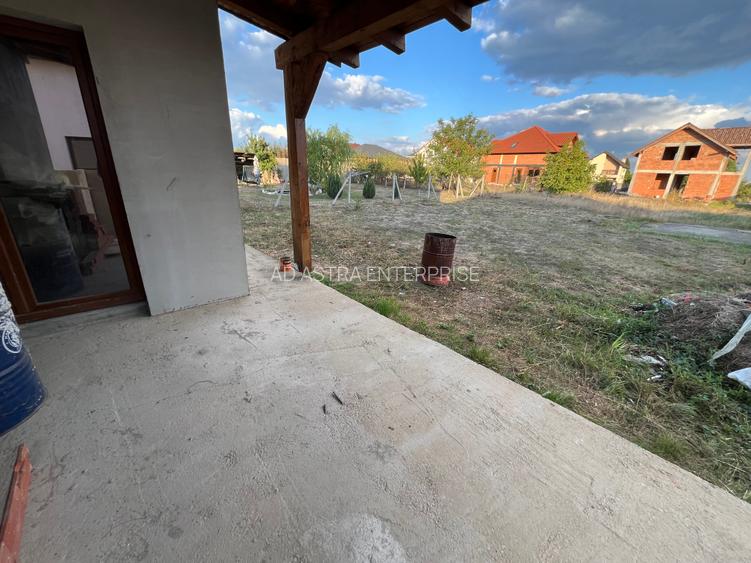 Casa Individuala Giarmata Mare,165mp utili,702mp teren - 17