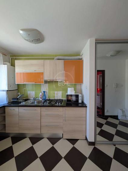 Apartament de o camera, zona Porii numerele mici ! - 7