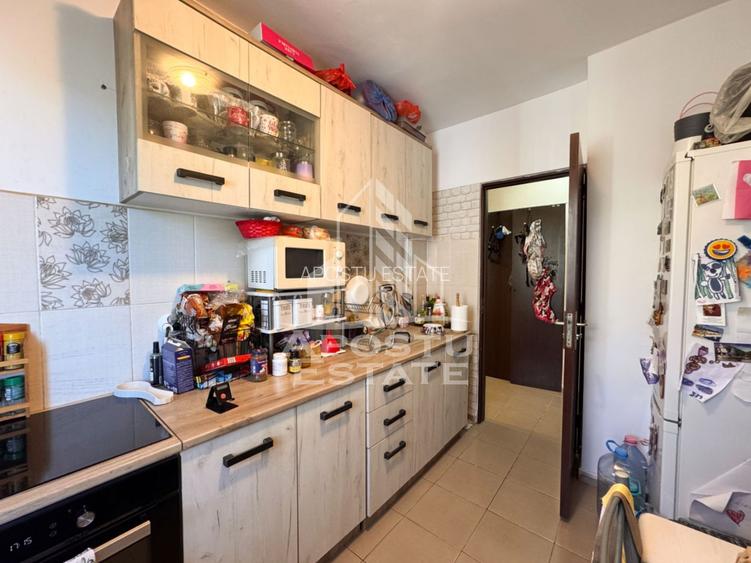Apartament cu 2 camere, renovat, etaj 3/4, zona Solventul in Timisoara - 6