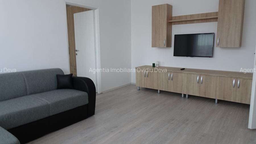 Inchiriez apartament 2 camere in Deva, ultracentral, Bld. 1 Decembrie, et 2 - 6