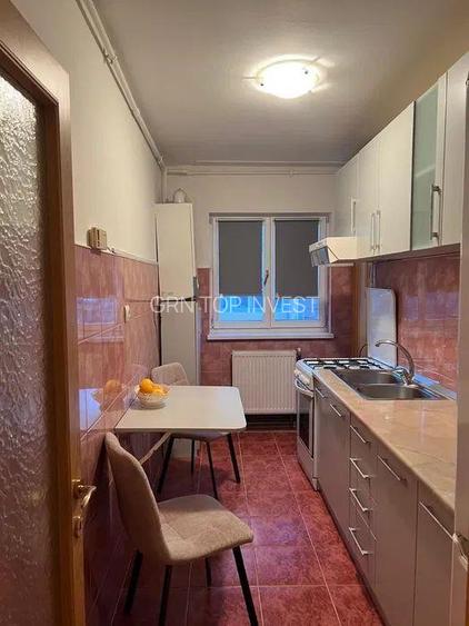 Apartament 2 camere balcon zona Vasile Aaron - 4