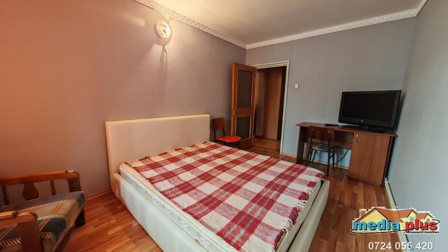 Apartament cu 3 camere decomandat, Micro 39A