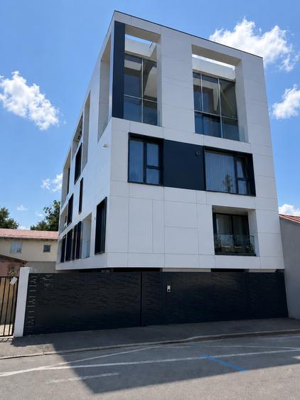 Penthouse Modern 3 Niveluri | 4 Parcari | Terase | Design Contemporan