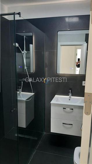 Apartament trei camere, rezidential, parter, curte proprie - 4