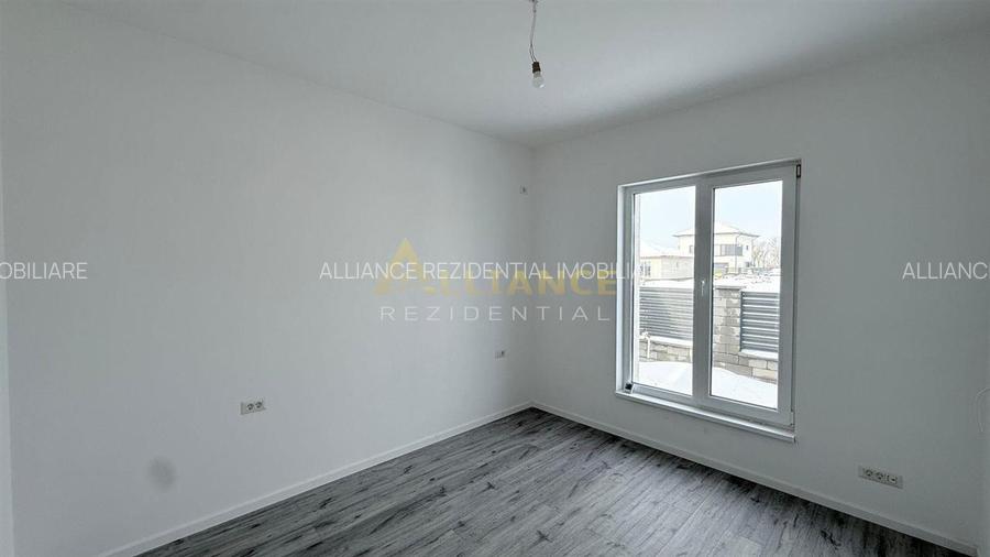 Casa Individuala - 3 camere - 2 bai - 371 mp teren - 11