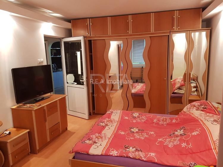 3 camere, 4/4, centrala, anvelopat-Drumul Taberei - 11