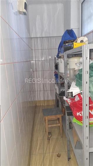 Apartament la casa de 4 camere zona bulevard 15 Noiembrie - 8