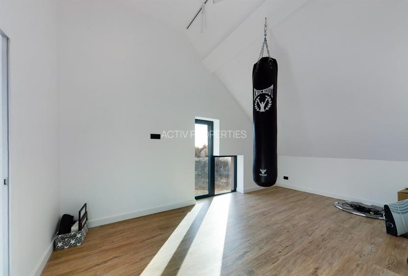 Vila 2022 P+1+M,2 living,4 dormitoare,birou,sala sport,piscina,garaj 2 masini - 18