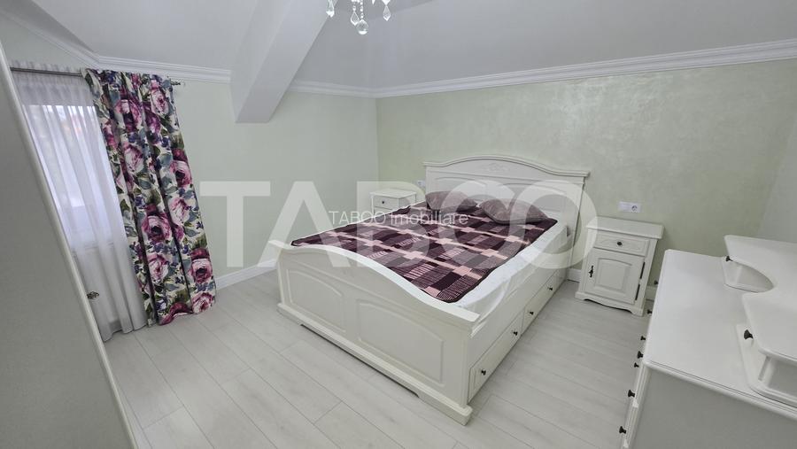 Casa individuala de vanzare 10 camere 691mp teren si garaj zona Lupeni - 13