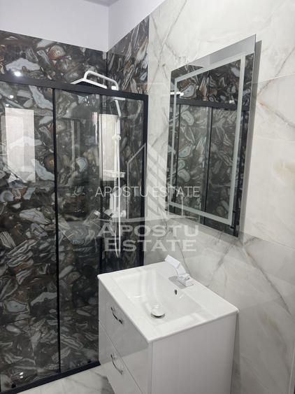 Duplex  despărțit prin garaj și camera tehnică în Giarmata - 18