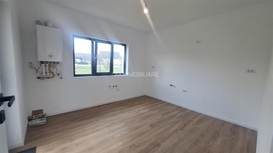 Casa Miroslava, 4 camere,Teren 500 mp,Incalz pard,Vata bazaltica - 12