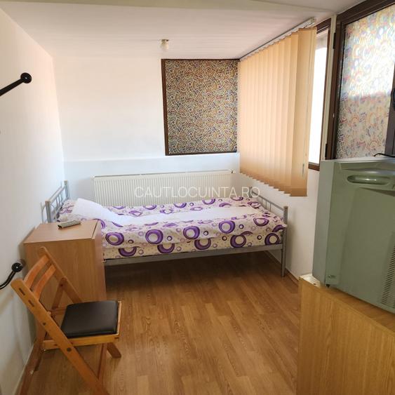 Vila 10 camere | Curte| Vitan | Metrou| Mihai Bravu 10' - 16