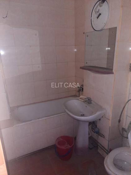 Apartament cu 2 camere decomandat, etajul 2/10, zona Alexandru cel Bun - 7