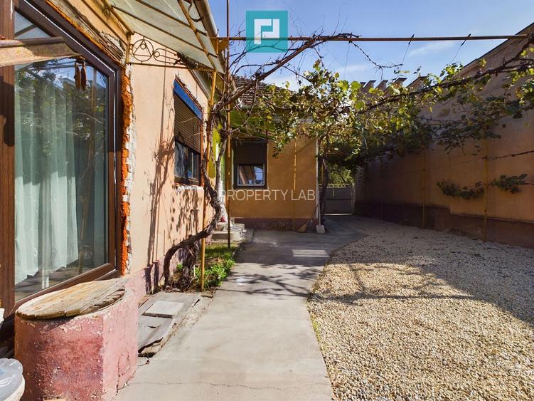 Casă 4 camere, zona centrală în Pâncota - 12