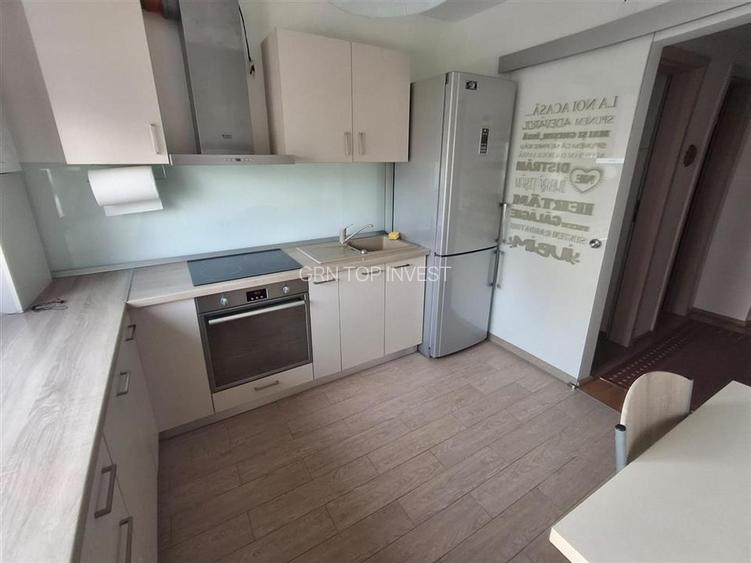 Apartament 3 camere decomandat 2 bai pivnita zona Sub Arini - 15