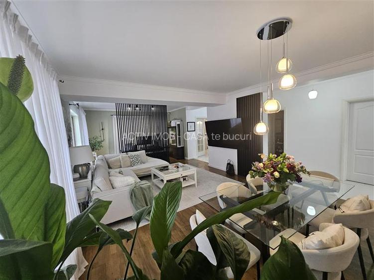 Vila P+1+M 270 mp - Militari Residence   priza EV - 2