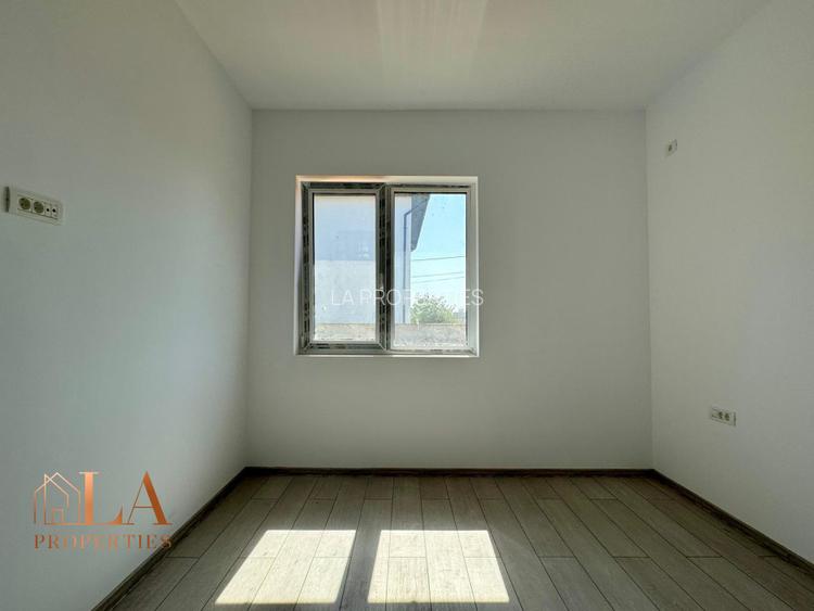 Casa 4 camere | Panouri fotovoltaice | Pompa de caldura | Domnesti - 3