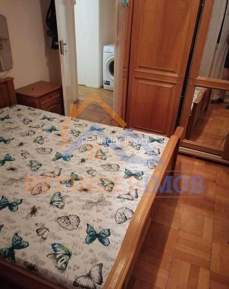 Apartament de vanzare cu 3 camere, zona Titan - 2