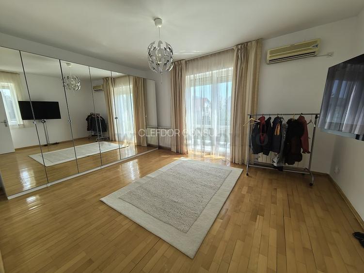 Vilă INDIVIDUALA în apropiere de British School - 18