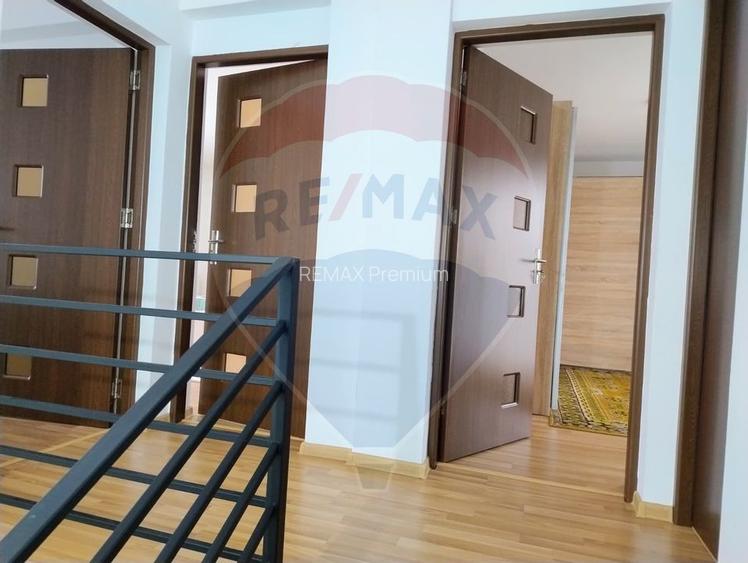 Duplex modern de inchiriat  cu 5 camere in Floresti - 16