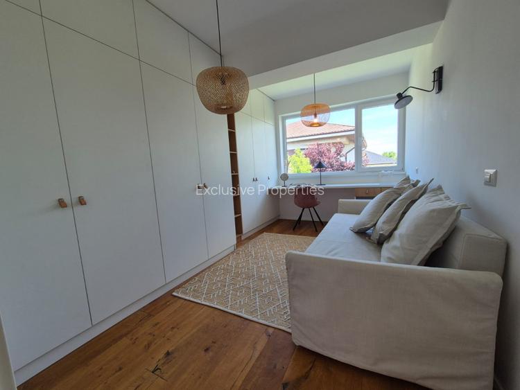 Vila moderna si eleganta in Otopeni, curte amenajata si terase generoase - 6