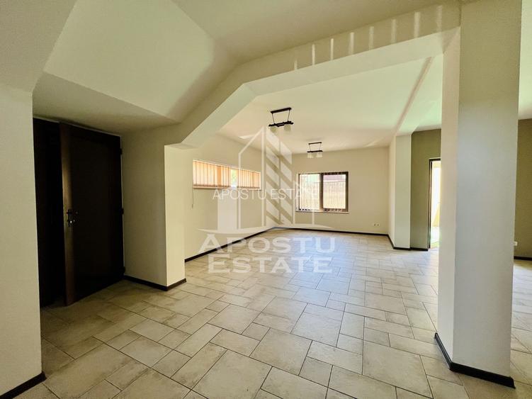 Casa cu 5 camere,2 bai, , ideala pentru birouri , in zona Cetatii - 5
