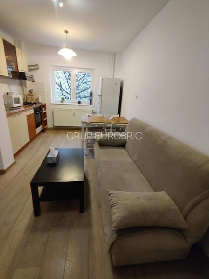 PIATA SUDULUI, Oltenitei, et.1, prima inchiriere, loc parcare - 8