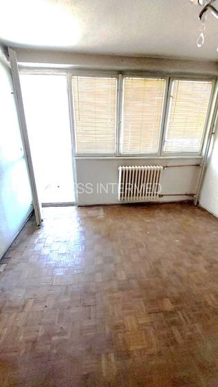 COMISION 0% UNIVERSITATE, AP 4 CAM, BD. N. BALCESCU, IMOBIL STRADAL, AN 1961 - 3