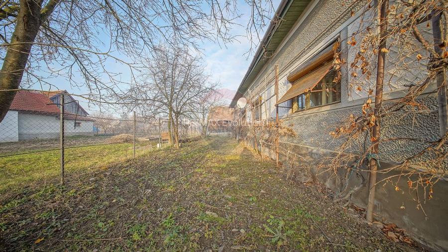 Comision 0%! 2 case Cincu, teren 2134mp, sura & curte libera - 52