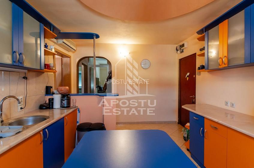 Apartament cu 3 camere,  doua bai , centrala termica , decomandat - 6