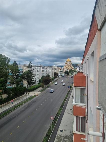 Apartament cu trei camere zona centrala - 13