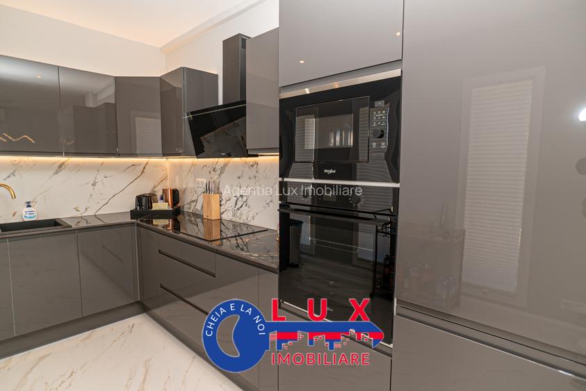 ID 6613 DE VÂNZARE - Vila de LUX - Zona 9 Mai - 4